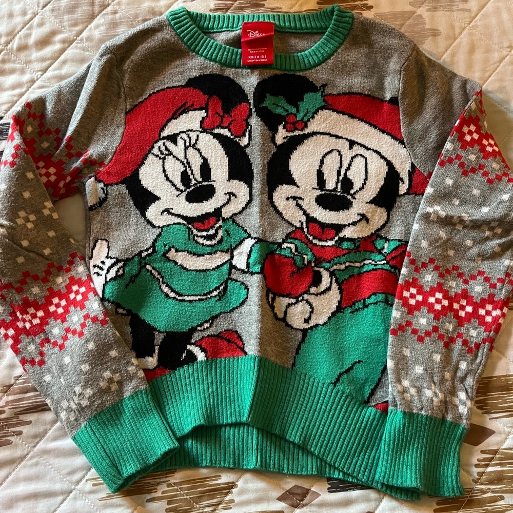 Mickey and Minnie Christmas sweater toddler size 4/5